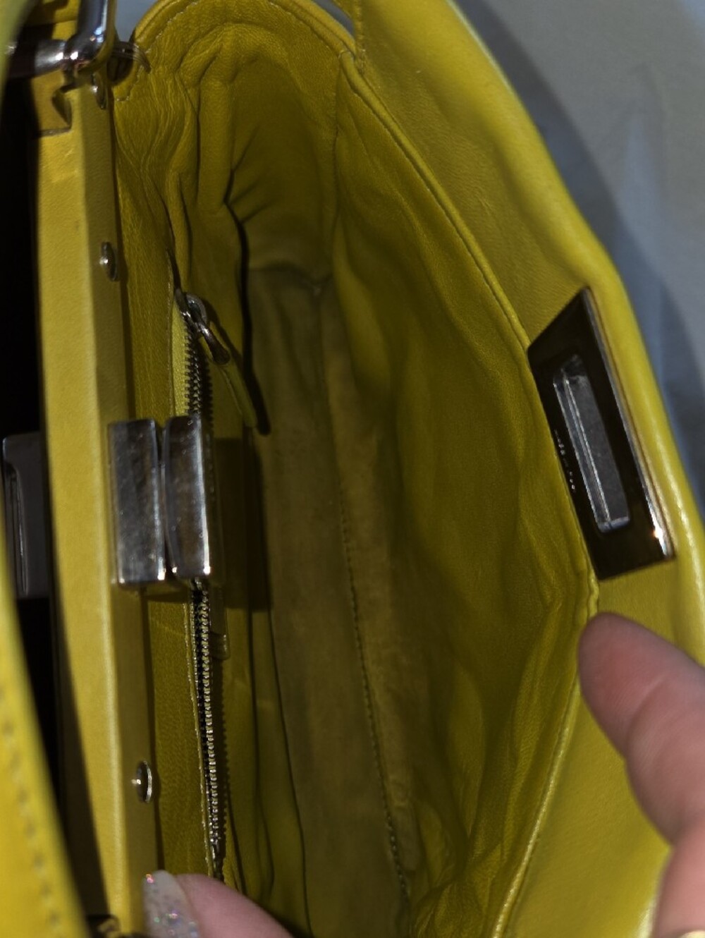 Fendi Peekaboo Yellow Handbag - Picture 7 of 9